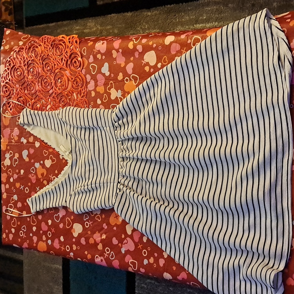 Lauren Conrad Stylish Striped Dress with button closure criss cross back Sz XS